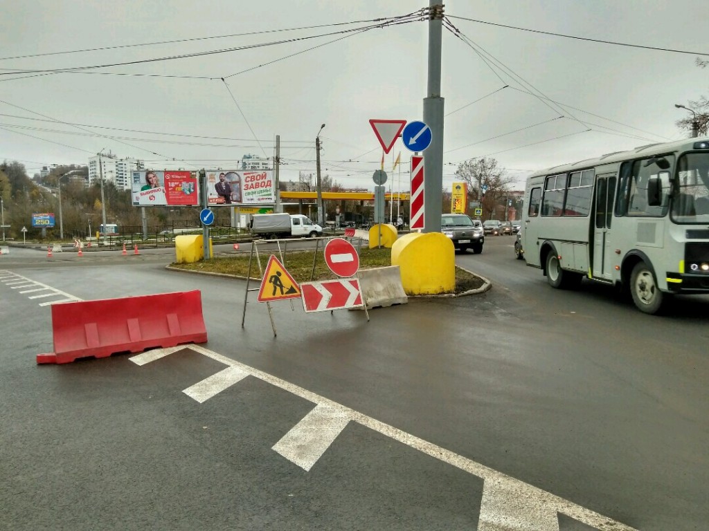 Движение транспорта по улице Нахимова в Смоленске временно закрыли