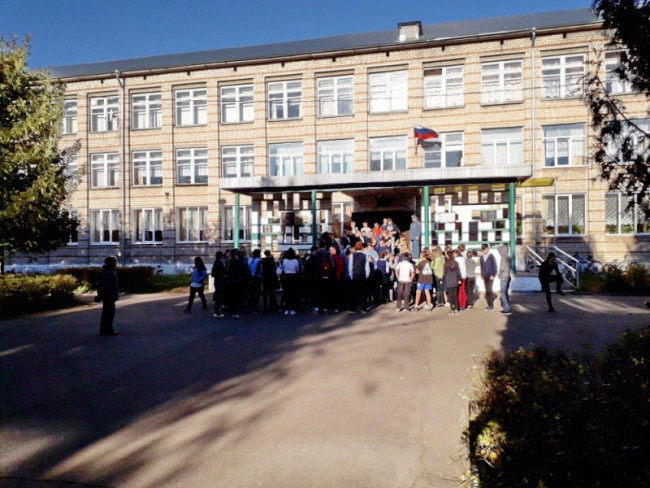 В Смоленской области эвакуировали школу