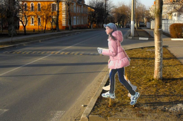 В Смоленске и Рославле установят "картонных детей"