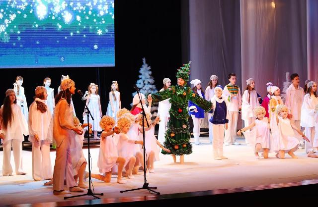 Смоляне приняли участие во Всероссийском конкурсе «Рождественские огни»