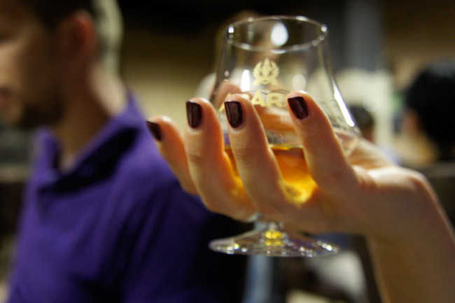 В чем состоит главная опасность алкоголя для женщин?