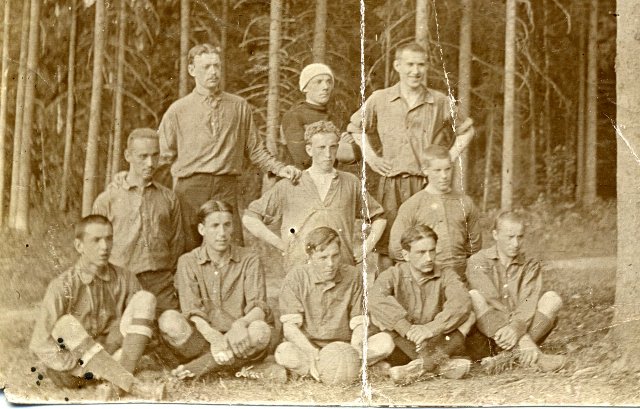 Как начинался футбол на Смоленщине. Снимки 1912 года и первые репортажи с матчей