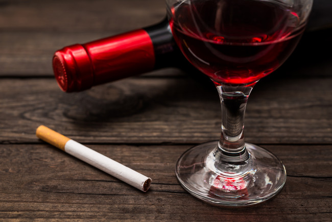 В каких дозах табак и спиртное могут вызвать онкологию