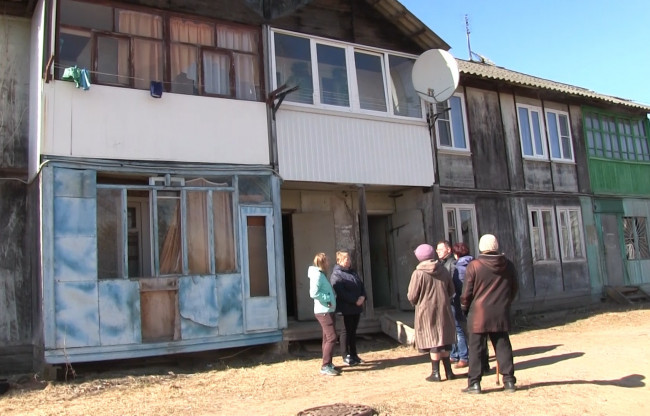 Знаменитый фанерный дом в поселке Гусино снова признан аварийным