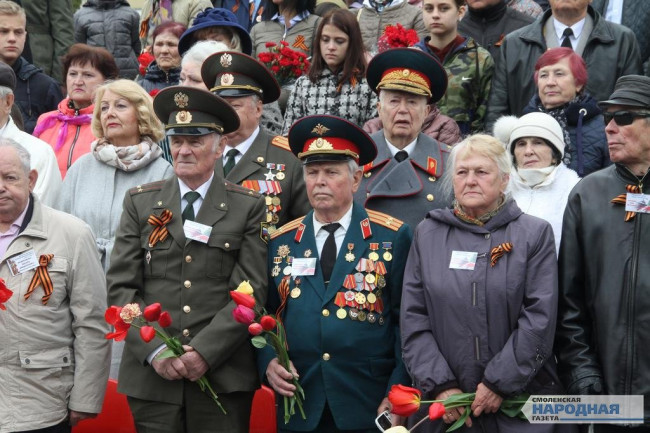 Российским военным запретят носить «иконостасы» с медалями