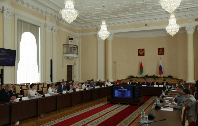 В Смоленске депутаты Союзного государства обсудили бюджет и остались им недовольны