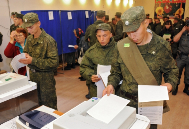 В Госдуме хотят лишить военнослужащих-срочников права голосовать в регионах