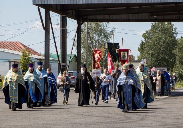 Крестный ход из Витебска прибыл на Смоленщину