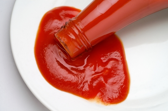 Росконтроль назвал марки опасного кетчупа