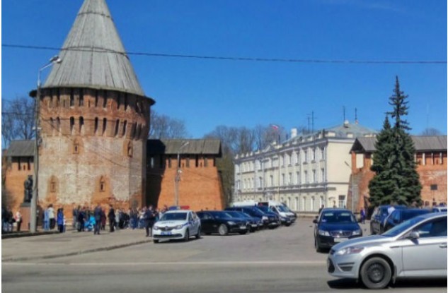 Смоленск премьеры. Дмитрий Медведев Смоленск Гражданстрой.