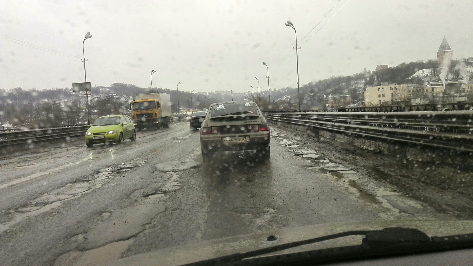 Осадки смоленск. Смоленск и мокрый снег-. Климат Смоленска в январе. Завтра снег в Смоленске. Дождь в Смоленске 6 июня.