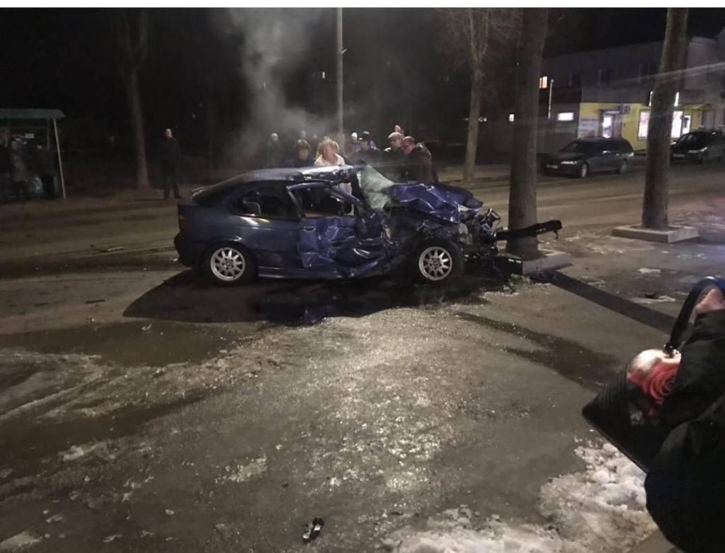 Водитель БМВ погиб в страшном ДТП в Ярцеве