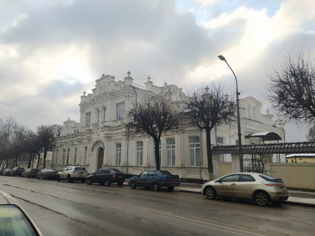 Без фотозон и оркестра. В Смоленске ликвидируют дворец торжеств на улице  Глинки - SmolNarod.ru