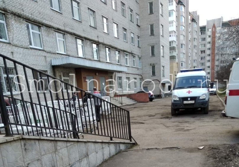 В Смоленске в больнице экстренно освобождают инфекционное отделение