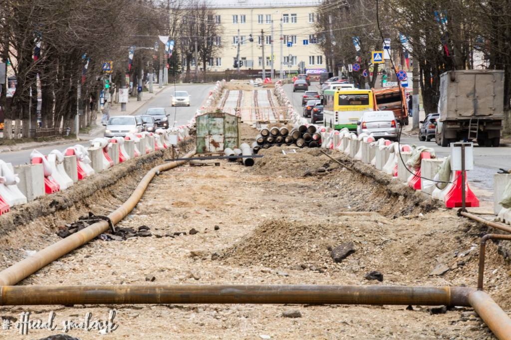 В Смоленске на Николаева приступили к замене водопровода