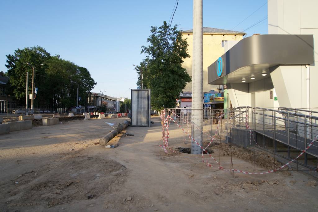 Тротуар шириной в метр. Прокуратура займется «подарками» строителей на улице Николаева