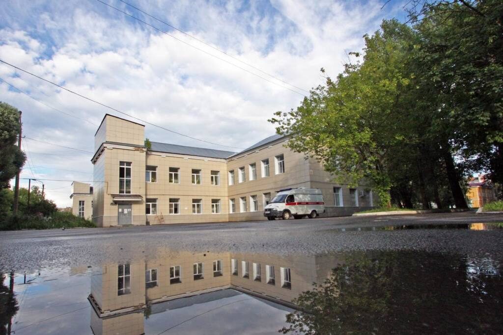 скорая, медицина, коронавирус, инфекционка, КБ№1, клиническая больница №1, в детском отделении
