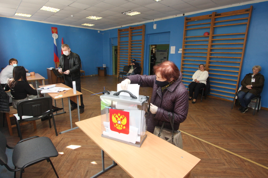 В Смоленске началось досрочное голосование на выборах губернатора