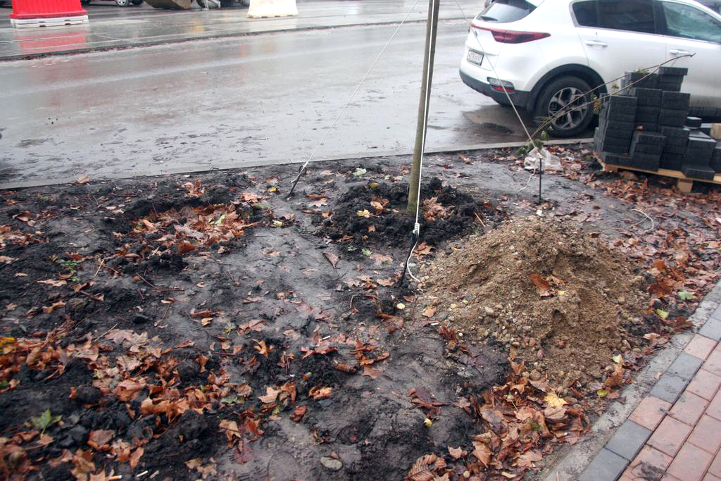 Бесконечный ремонт улицы Николаева в Смоленске. Показываем, что происходит