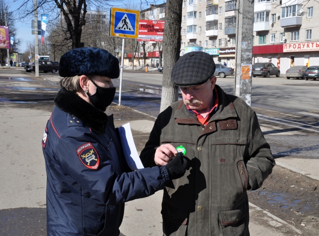 Пешеходы нарушают ПДД в два раза чаще водителей в Смоленске