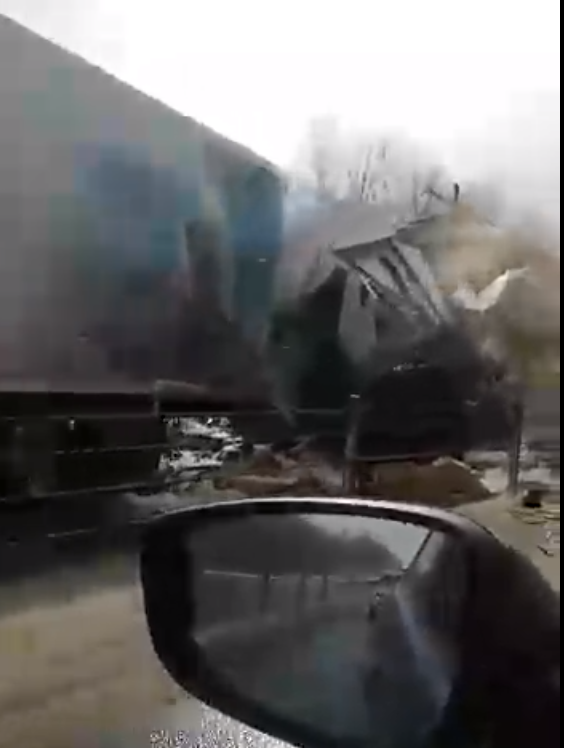 ДТП на трассе М-1 парализовало движение