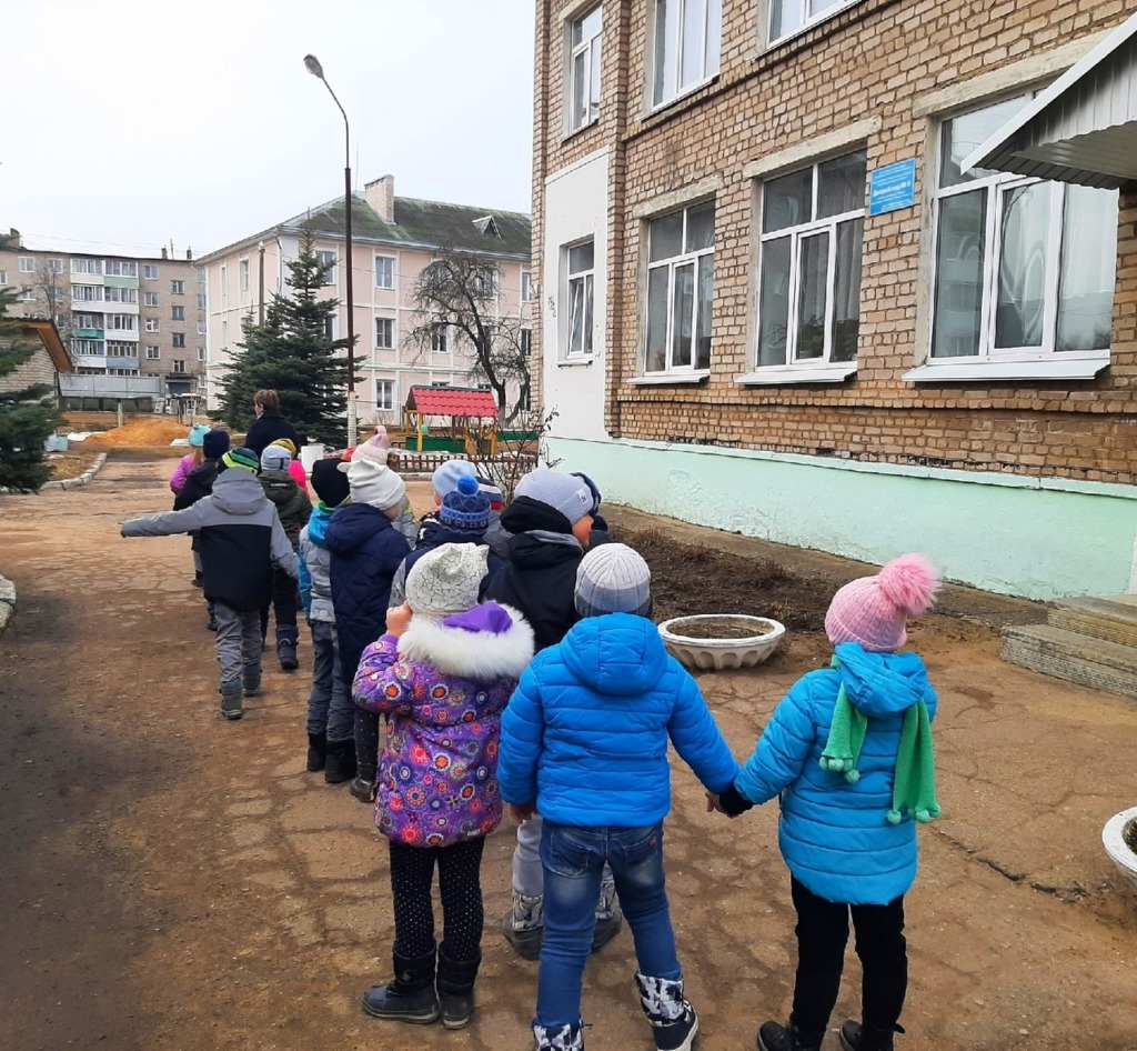 В Ярцеве эвакуировали ребят из детского сада