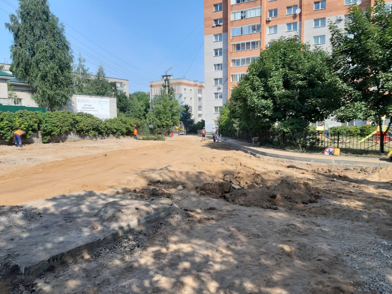 В Смоленске повредили высоковольтную линию в ходе ремонта дороги