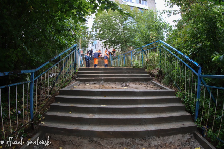 Лестницу, соединяющую Кловку с улицей Нахимова, обещают отремонтировать раньше срока