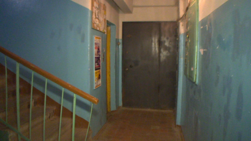 В Смоленске задержали грабителей, похитивших в лифте деньги у пенсионера