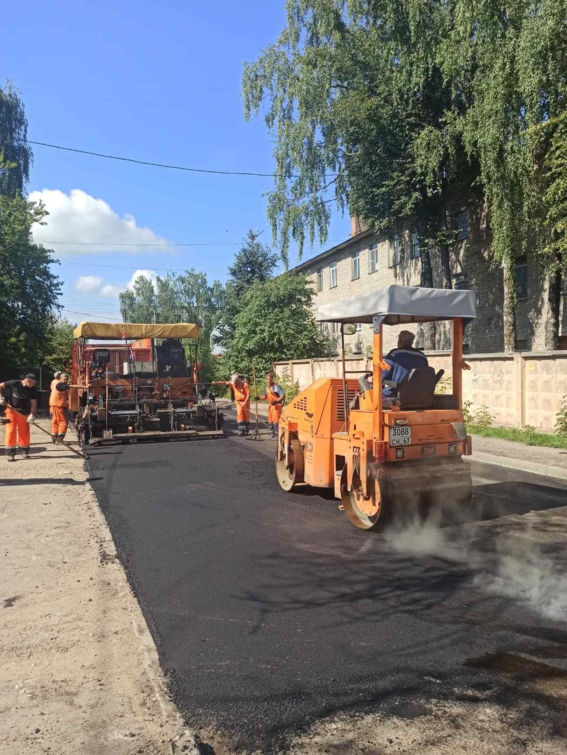 В Заднепровском районе Смоленска ремонтируют улицу Госпитальную