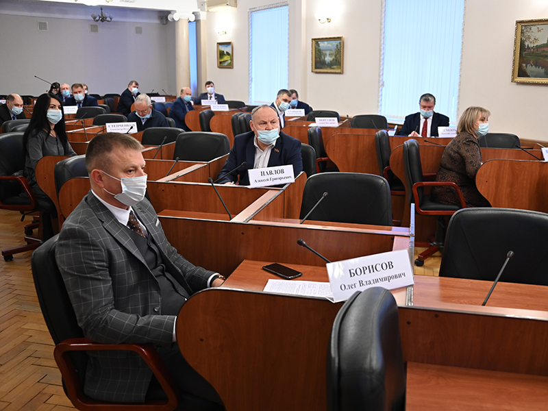 В Смоленской области депутаты поддержали введение QR-кодов
