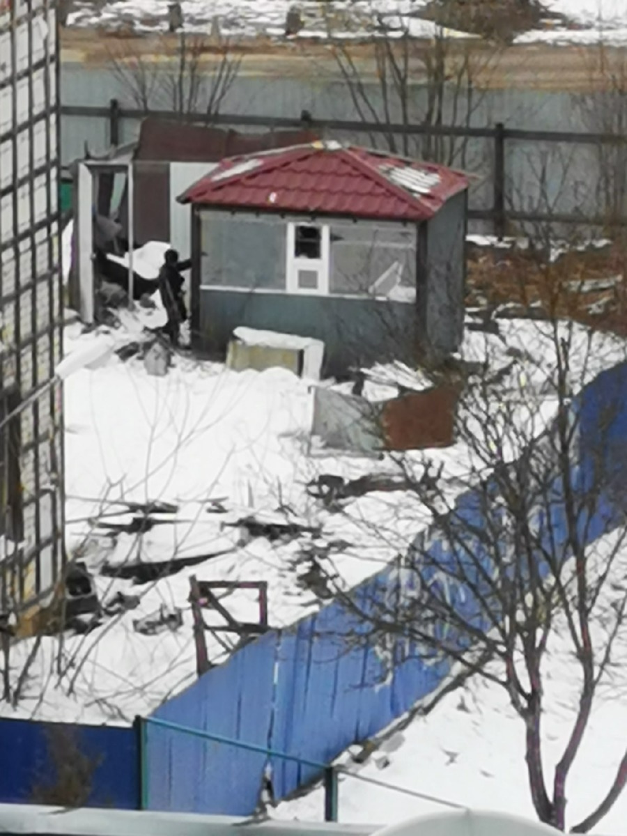 Под Смоленском школьники разгромили частный дом