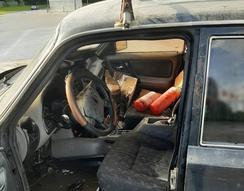 В смоленском Заднепровье произошел крупный автомобильный пожар