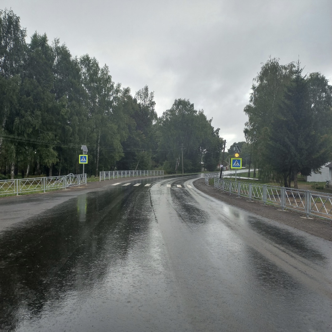 В Смоленской области дорогу к школе обезопасили после вмешательства прокуратуры