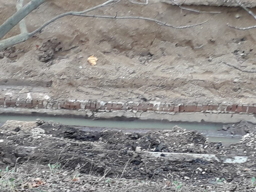 На ул.Пржевальского «Смоленсктеплосеть» меняет трубы в разгар отопительного сезона