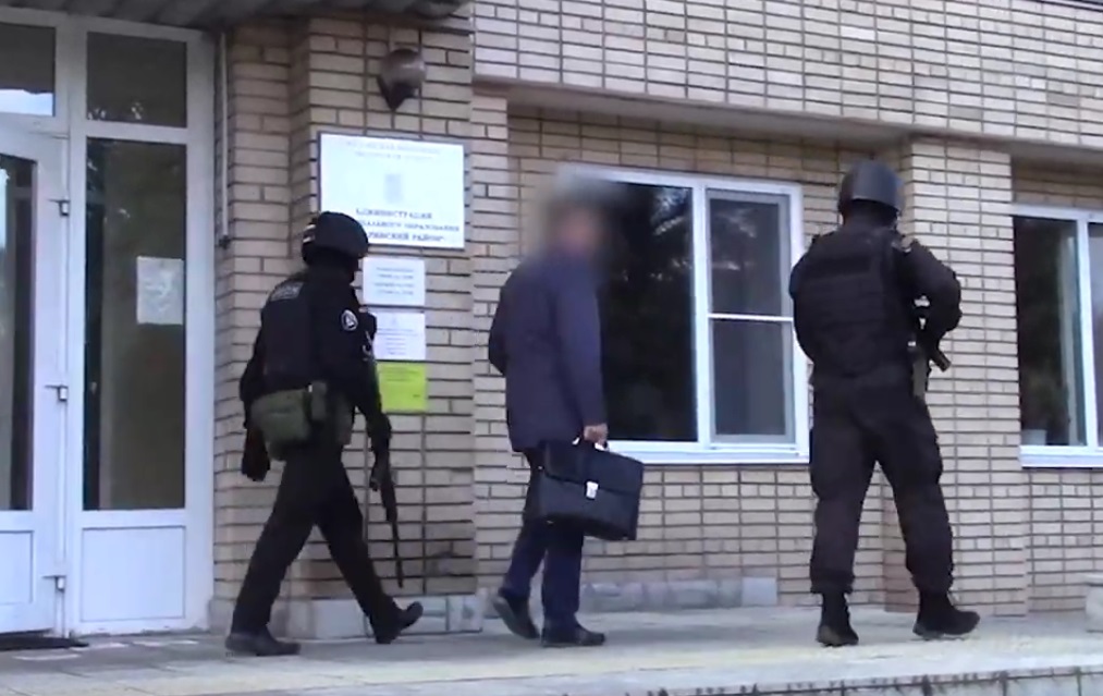 Свидетели по делу экс-главы Гагаринского района Романа Журавлева меняют показания