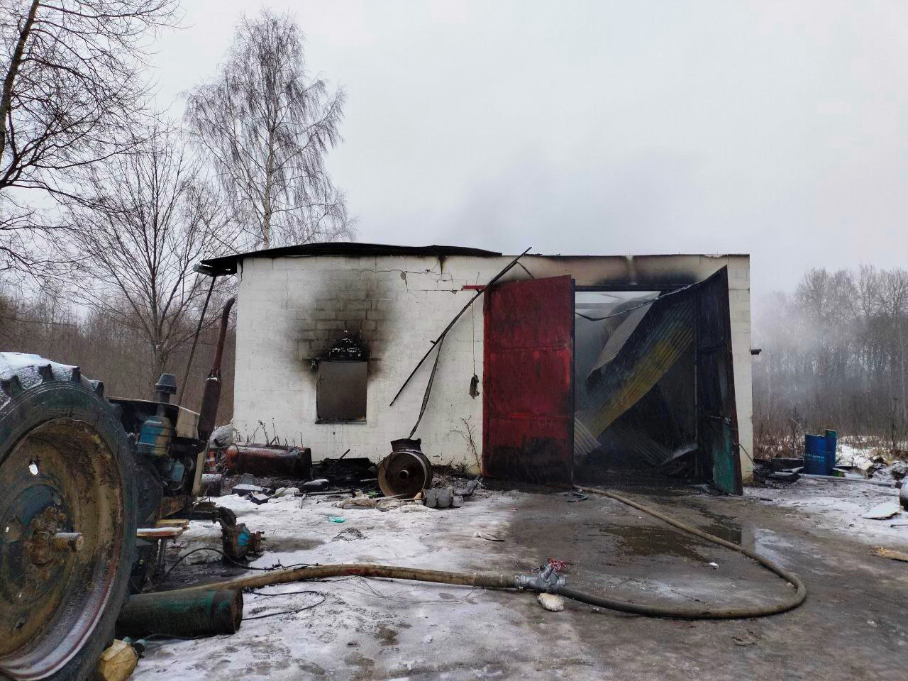 Пожар произошел на предприятии Гагаринского района