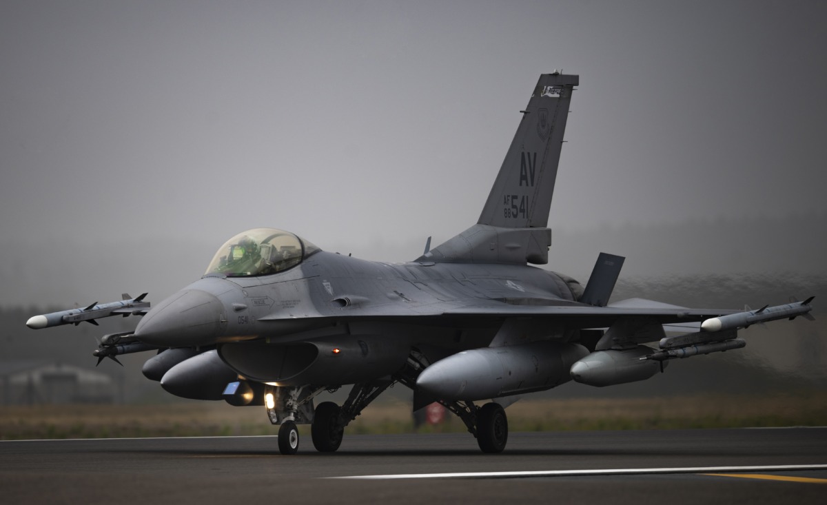 истребители, истребитель F-16, самолеты
