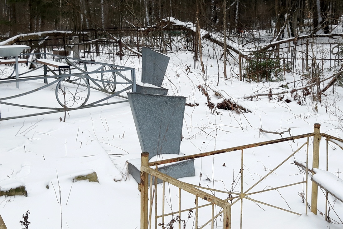 В Смоленской области чиновники умудрились «потерять» целое кладбище