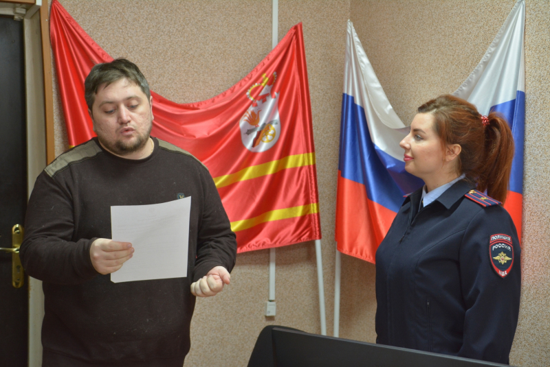 Девочка из Запорожья и мальчик из Херсона получили паспорта в Смоленске