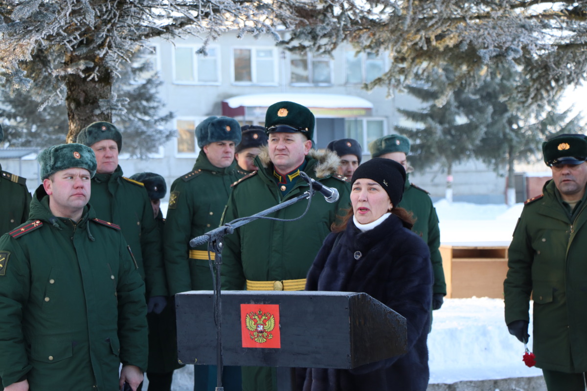 В Смоленске открыли бюст командиру Гришину, погибшему в зоне СВО