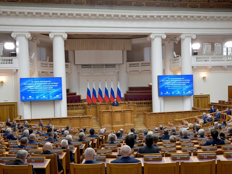 Игорь Ляхов представил Смоленскую область на заседании Совета законодателей России