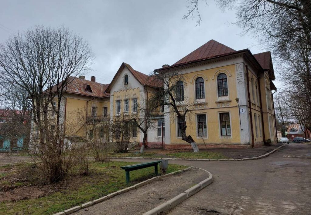 В Смоленске вместо танцзала «Молодость» может появиться фуд-холл премиум-класса