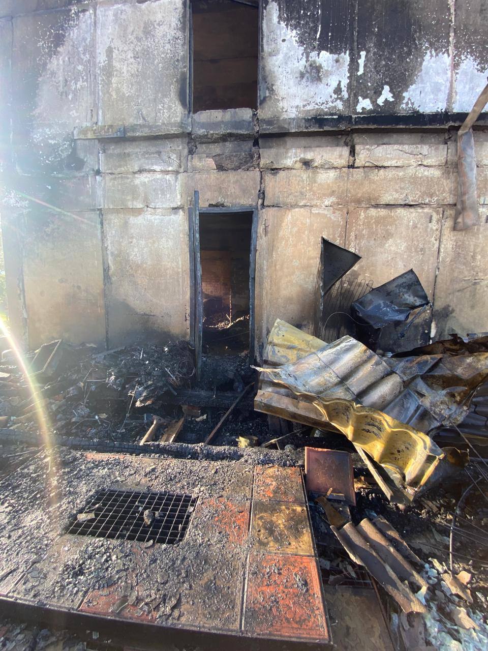 По факту гибели сестер в пожаре в Смоленской области возбуждено уголовное дело