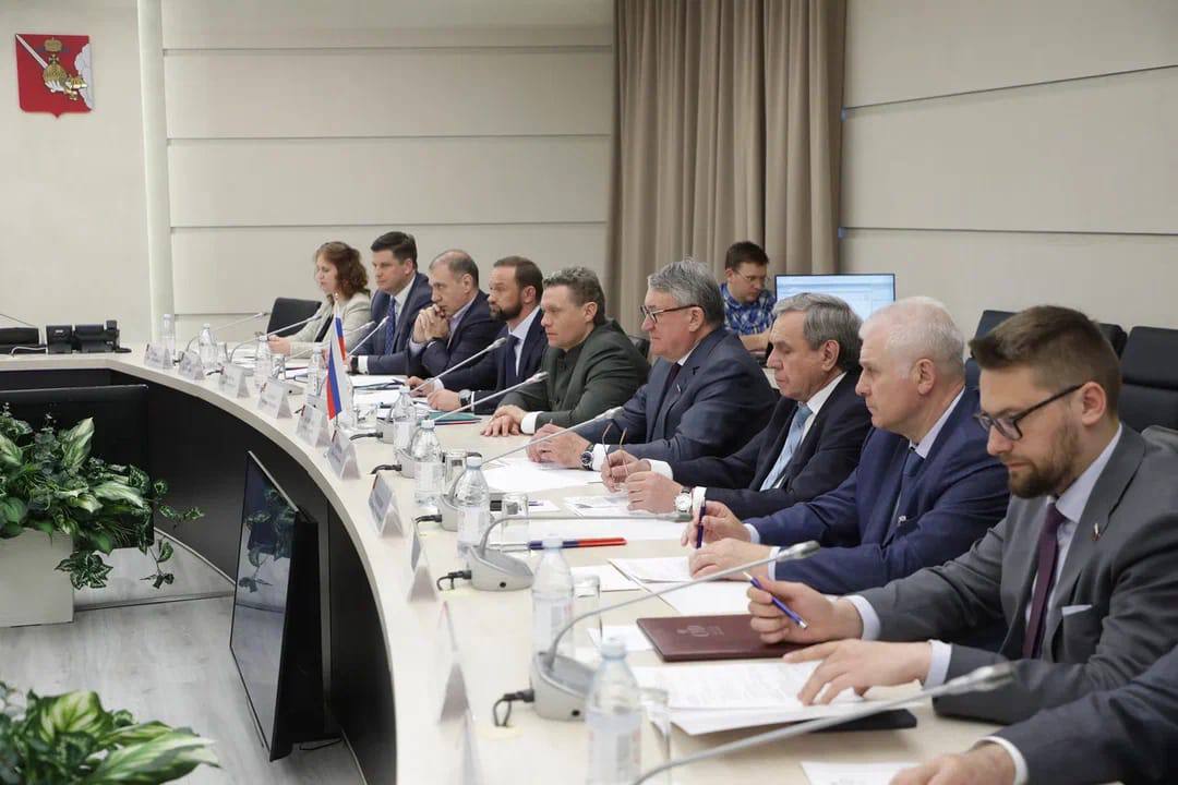 Смоленский сенатор Руслан Смашнев предложил проводить «Союзный диктант» ежегодно
