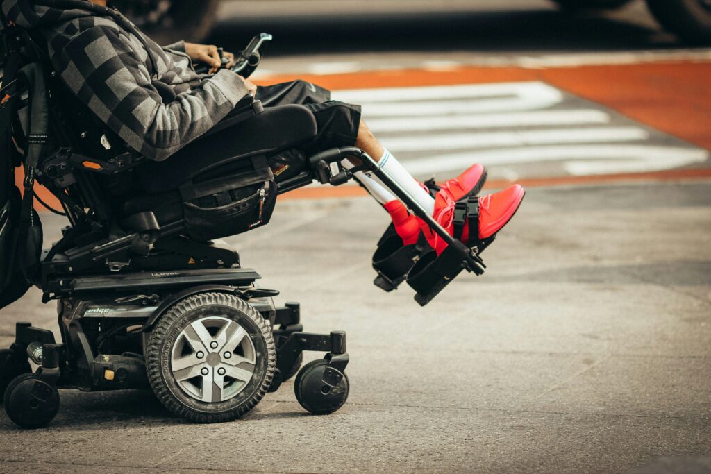 инвалид, коляска, каталка, ограниченные возможности, дети