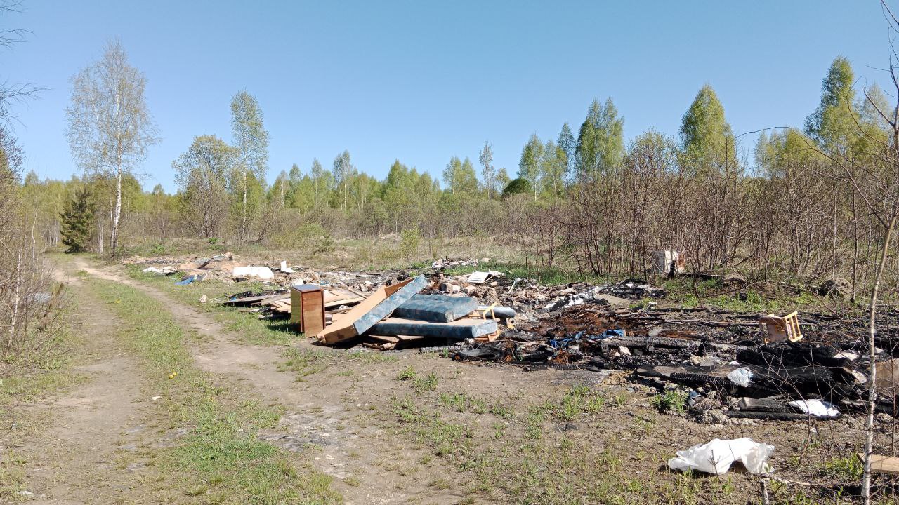 Прокуратура внесла представление главе Рославльского округа из-за мусора
