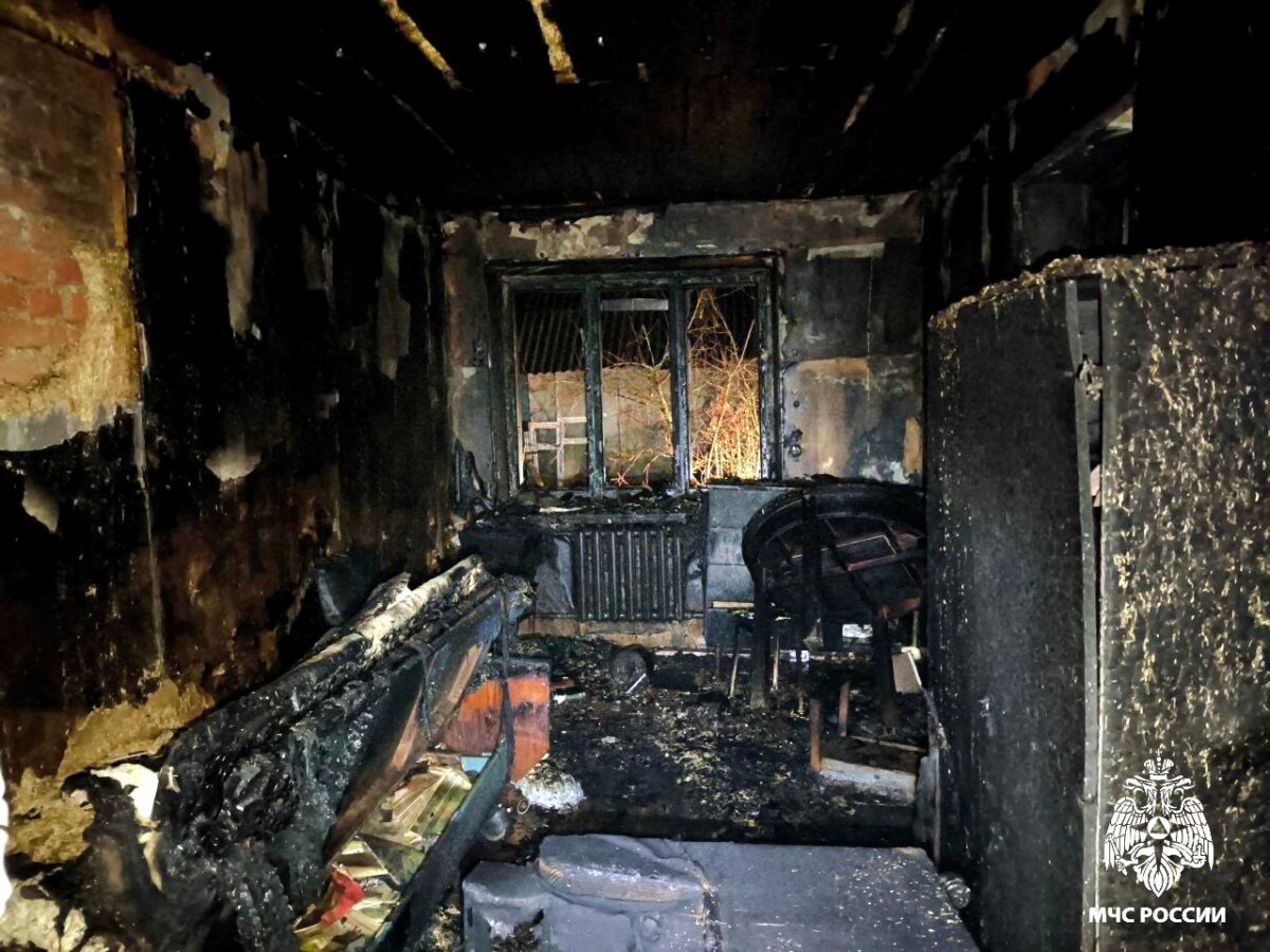 Двое мужчин погибли при пожаре в Монастырщине