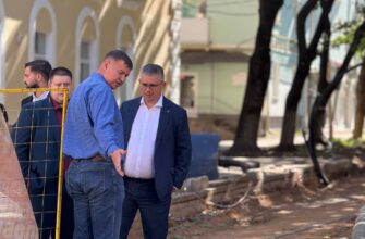 в сквере Докучаева