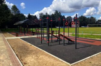 спортивной площадки